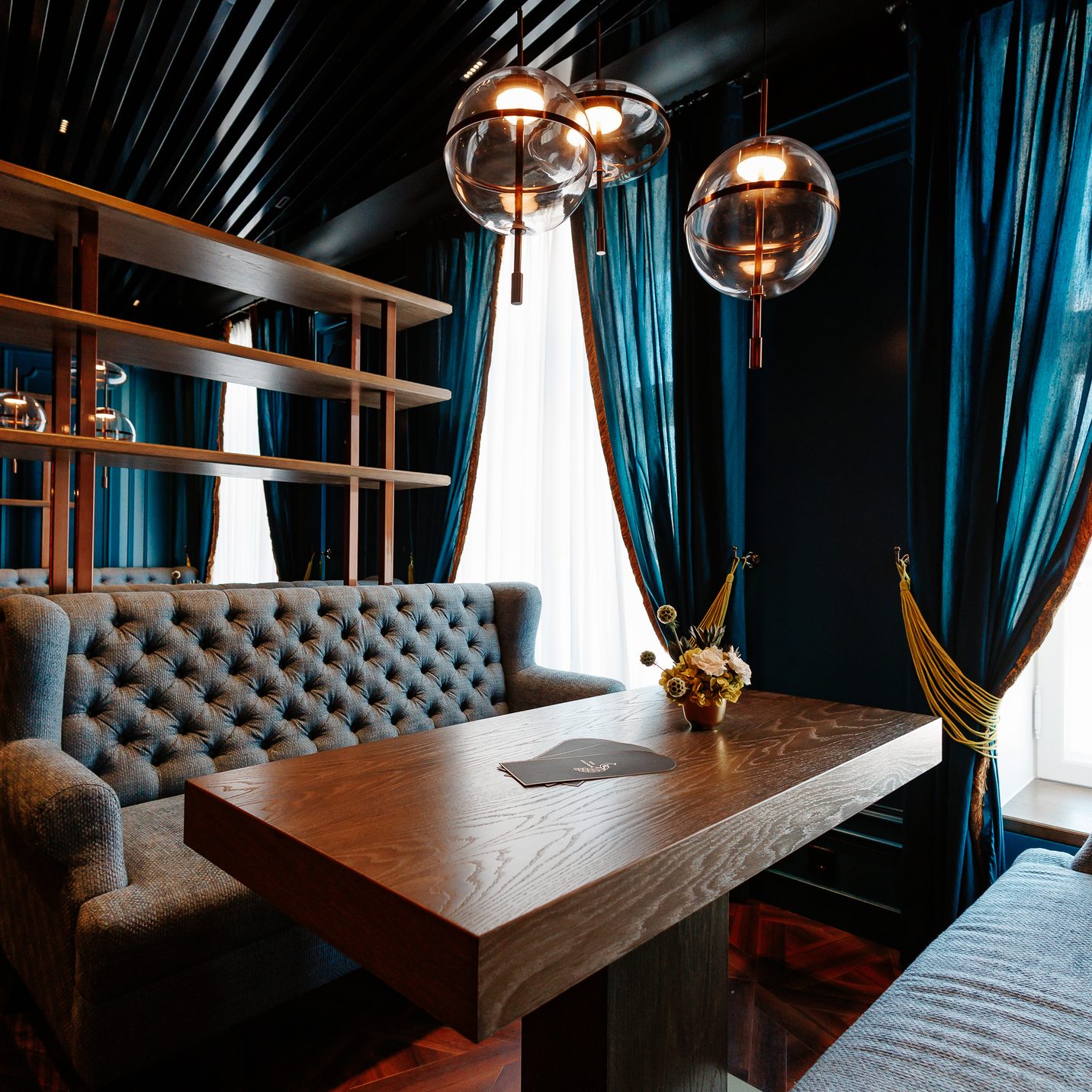 Peacock Lounge — gallery 3